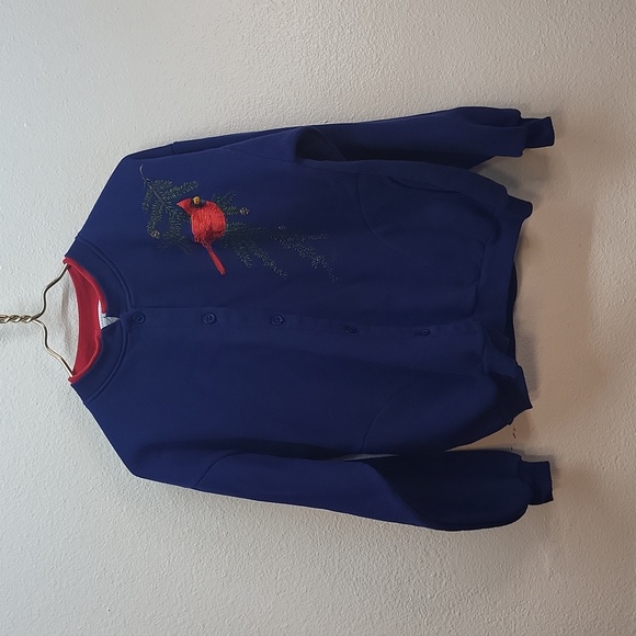 Vintage Women's Christmas Sweater with Cardinal. - Picture 1 of 6